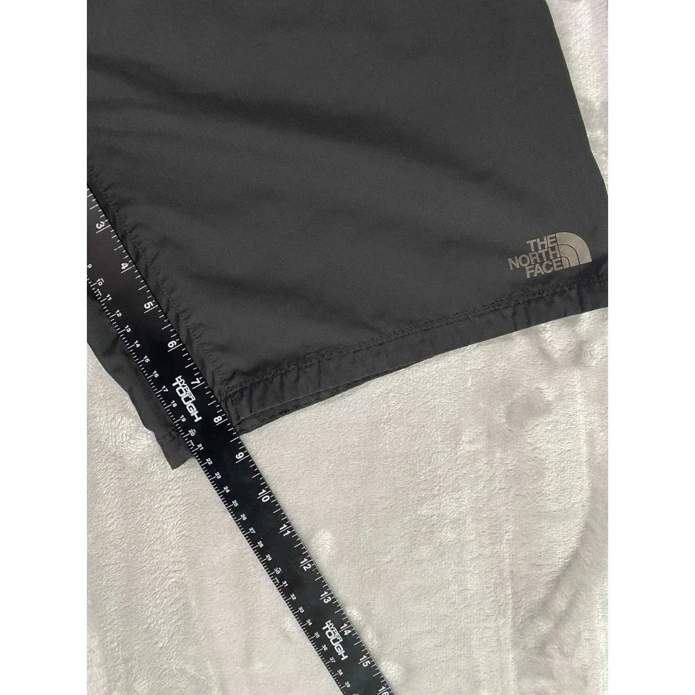 The North Face Lightweight FlashDry Unlined Shorts Mens S Black Athletic Outdoor